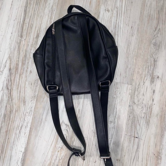 black mini backpack - Picture 2 of 3
